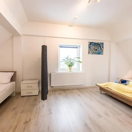 Arbio I Cozy Augsburg-lechhausen Апарт-отель Аугсбург