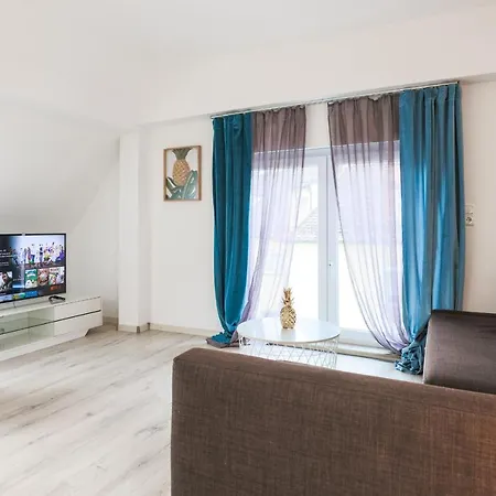 Lägenhetshotell Arbio I Cozy Augsburg-lechhausen 3*