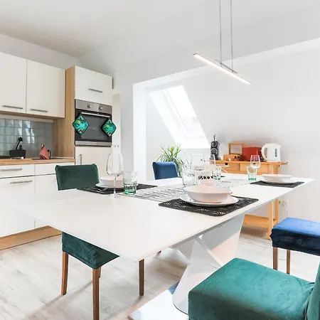 Arbio I Cozy Augsburg-lechhausen Апарт-отель Аугсбург